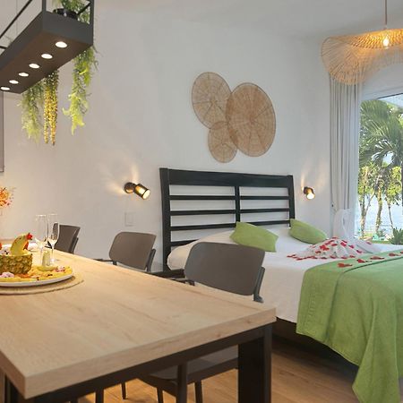 Bocas Del Mar Hotel Бока Чика Екстериор снимка