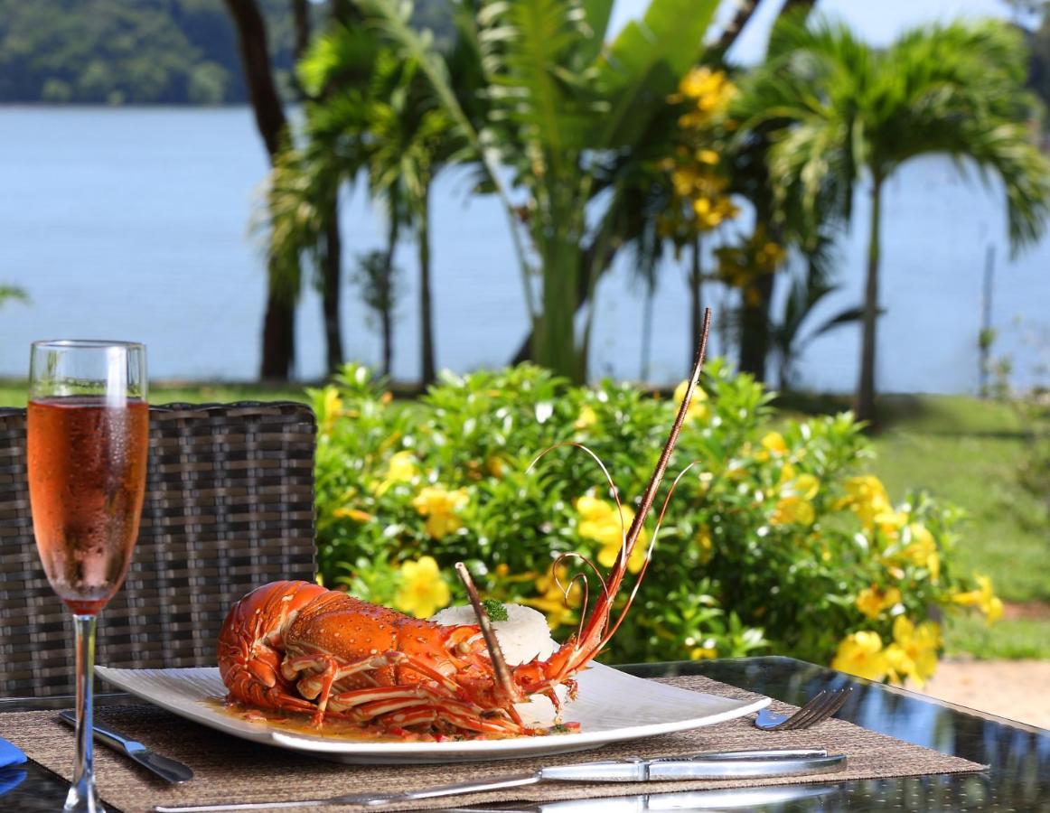 Bocas Del Mar Hotel Бока Чика Екстериор снимка