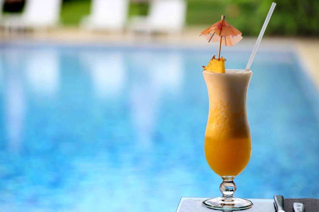 Bocas Del Mar Hotel Бока Чика Екстериор снимка