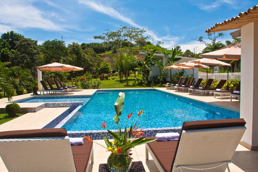 Bocas Del Mar Hotel Бока Чика Екстериор снимка