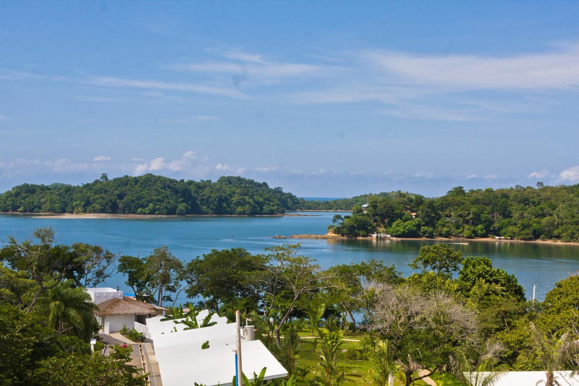 Bocas Del Mar Hotel Бока Чика Екстериор снимка